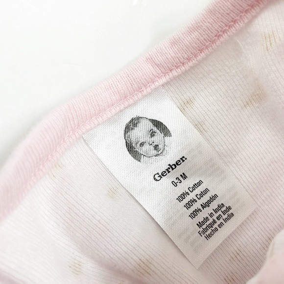 Gerber baby girls zip up footie - Picture 3 of 3